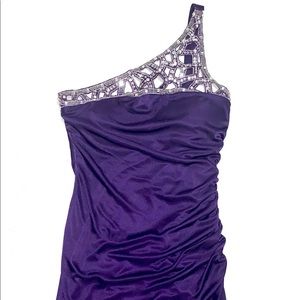 Stunning purple cocktail dress!